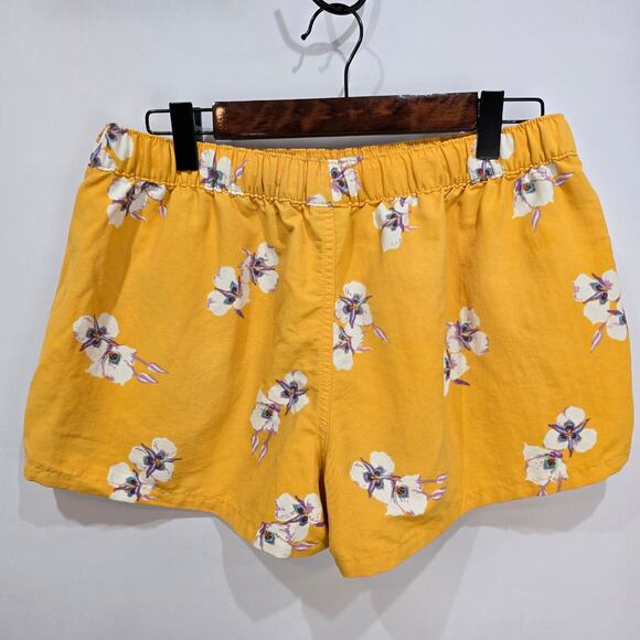 Patagonia Barely Baggies Shorts Womens Medium Yellow 2.5" Inseam Drawstring - Picture 3 of 9